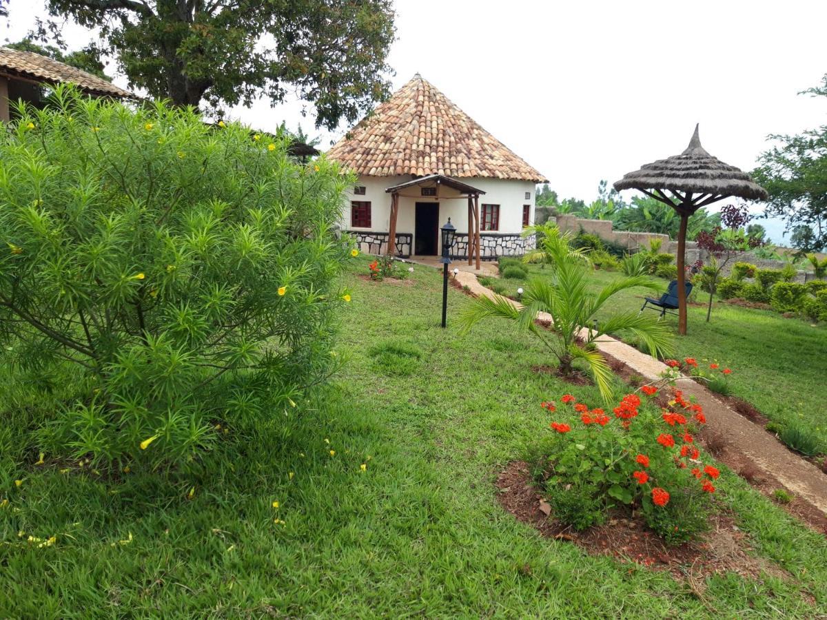 Nena House Rusatira Exterior foto