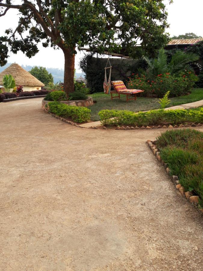Nena House Rusatira Exterior foto